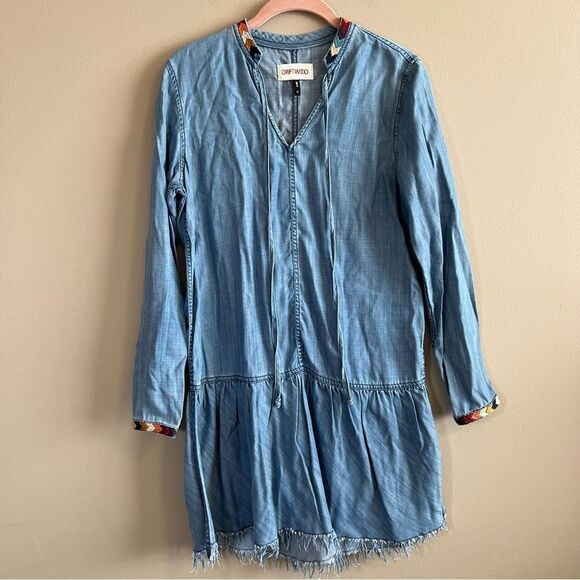 DRIFTWOOD Dresses & Skirts - ✨ Driftwood Shaye Chambray Dress Embroidered Blue XS